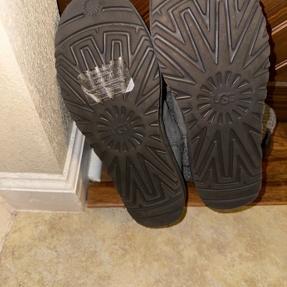 Women’s UGG boots - Picture 5 of 5